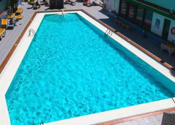 Arenas 2* Playa del Ingles (Gran Canaria)